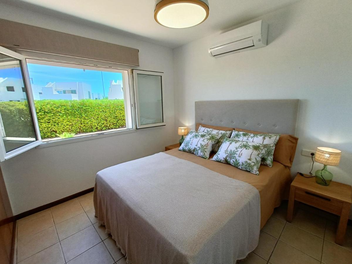 Villa Vega Relax En El Paraiso 埃斯·梅卡达尔 外观 照片