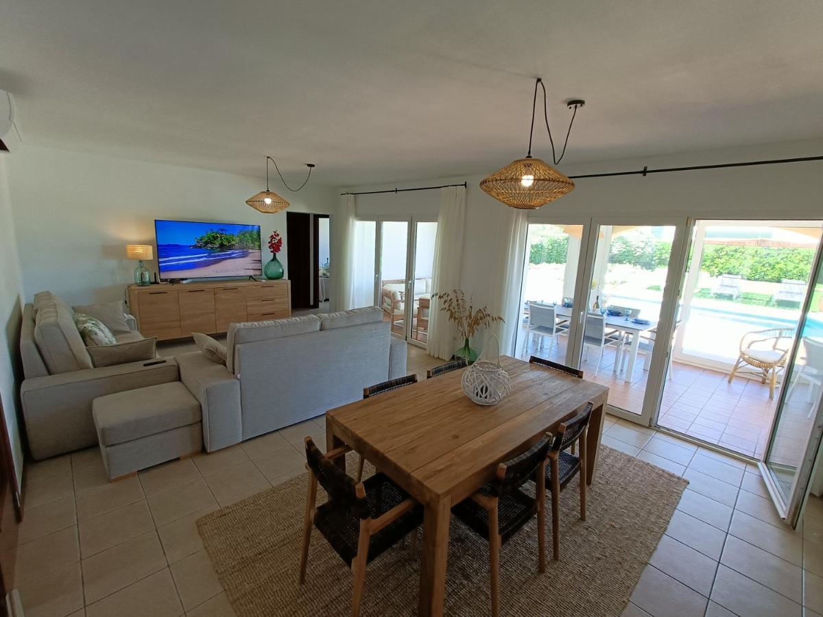 Villa Vega Relax En El Paraiso 埃斯·梅卡达尔 外观 照片