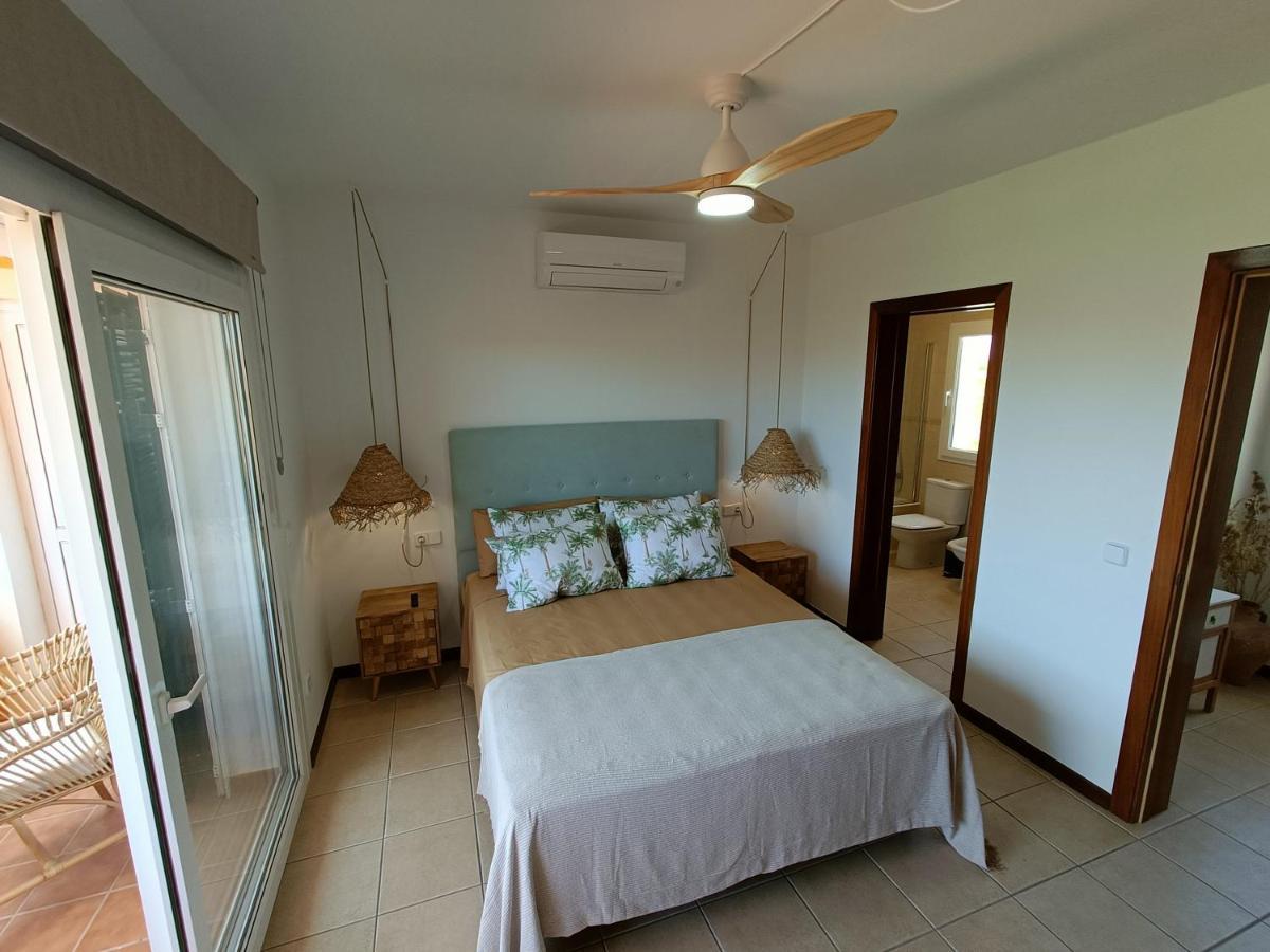 Villa Vega Relax En El Paraiso 埃斯·梅卡达尔 外观 照片