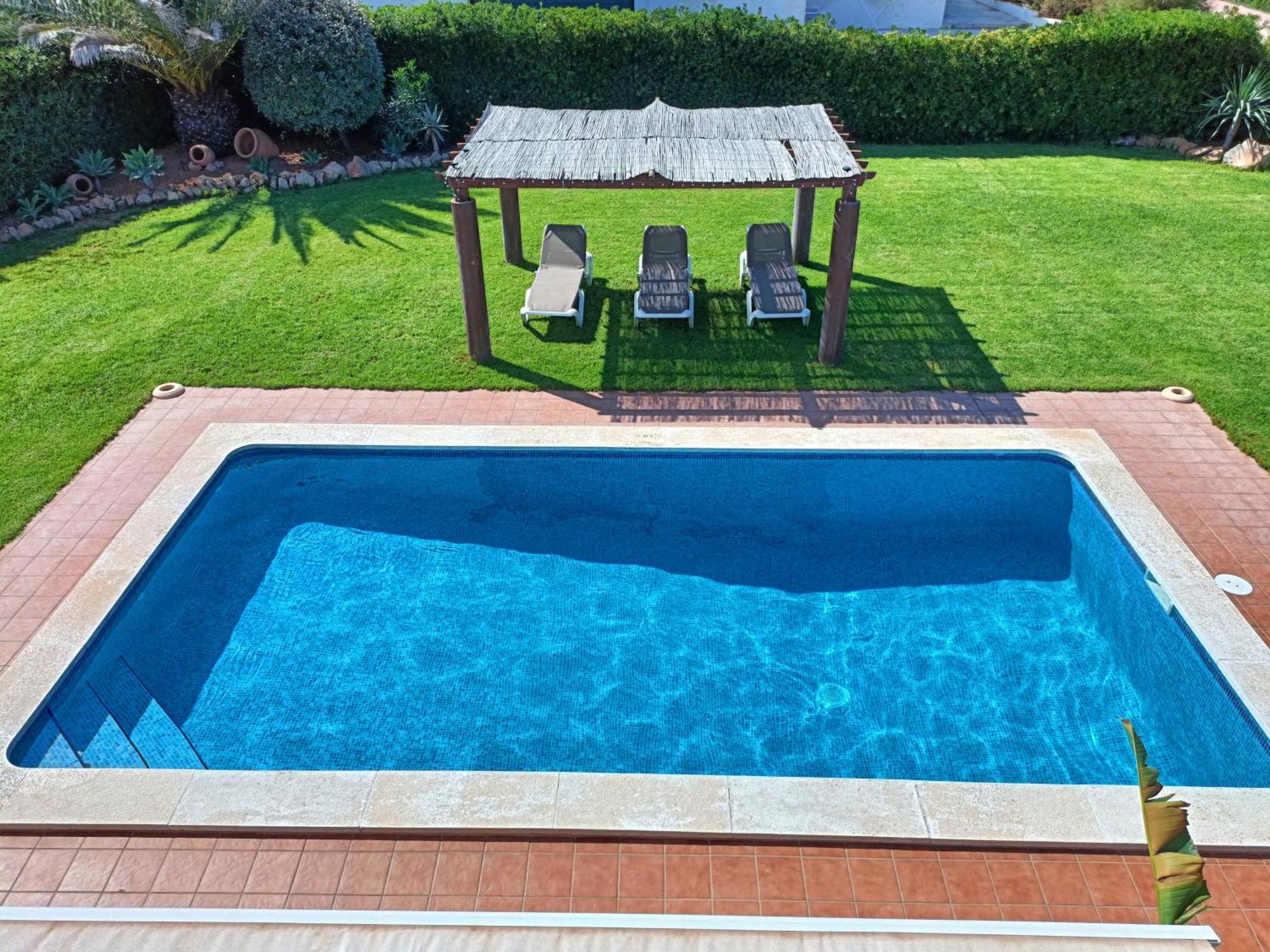 Villa Vega Relax En El Paraiso 埃斯·梅卡达尔 外观 照片